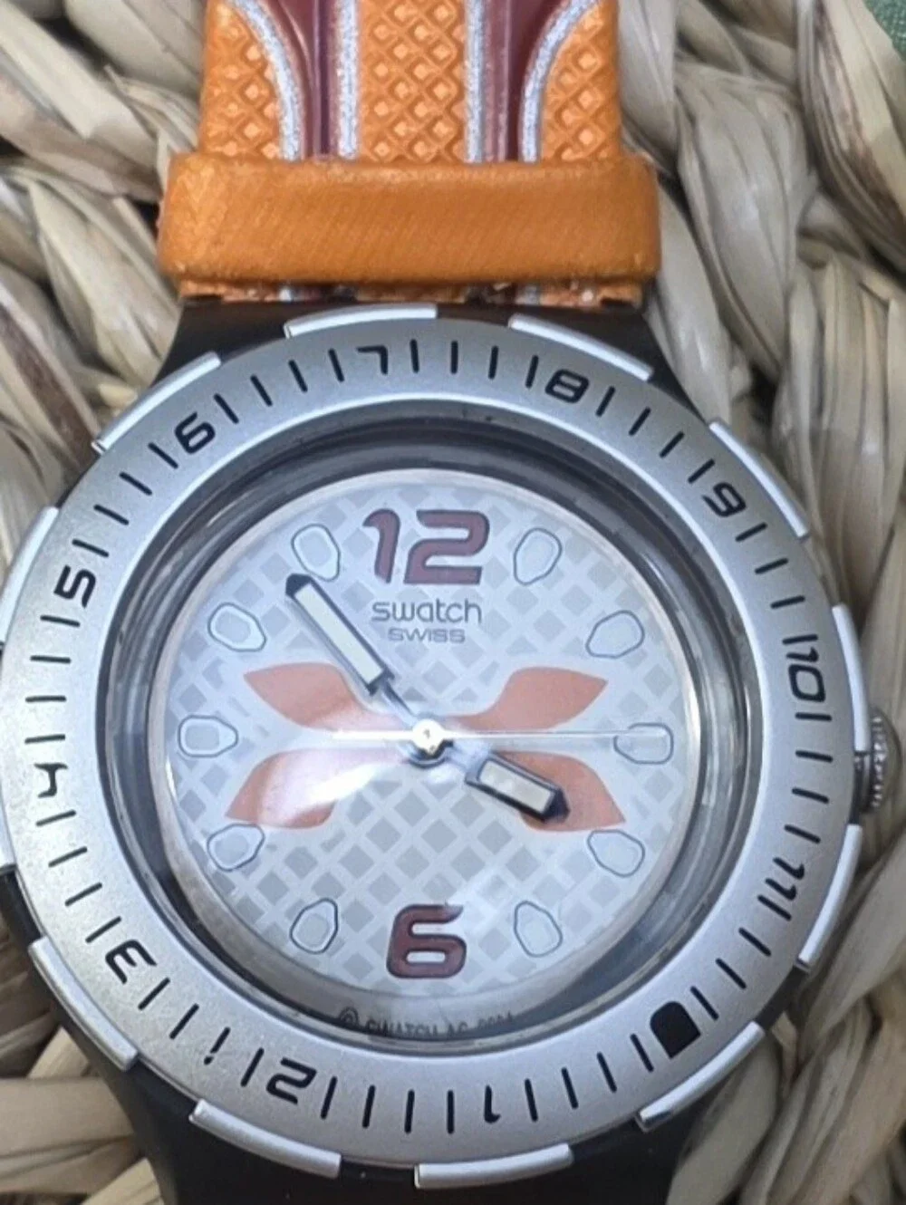 Swatch Scuba 200 Access Orange Jumper SHM106 Swiss Made Vintage Serviced